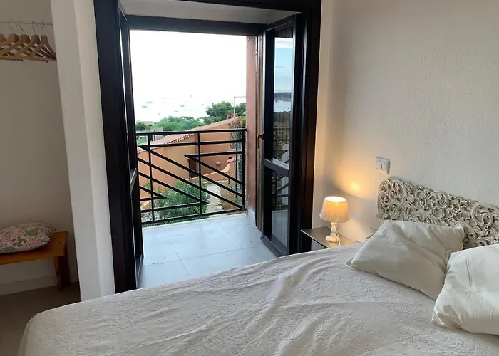 Il Patio Sul Porto Nyaraló *
